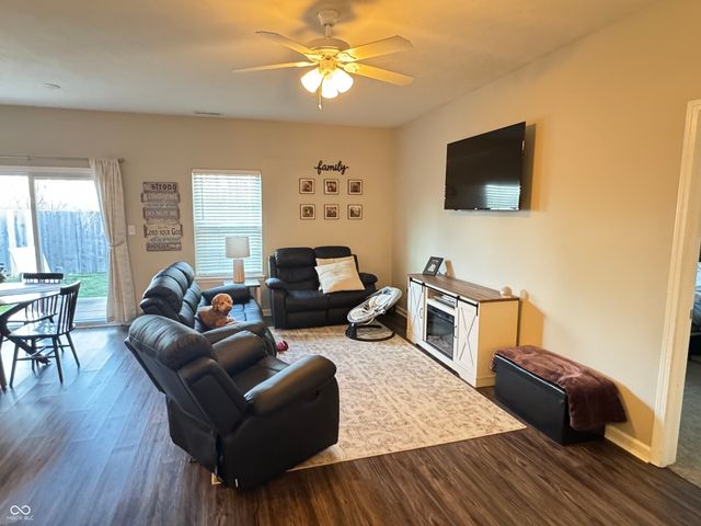 914 Baden Manor Drive, Indianapolis, IN 46217