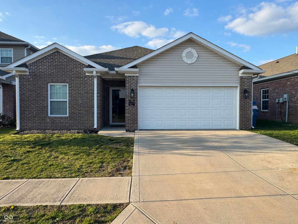 914 Baden Manor Drive, Indianapolis, IN 46217