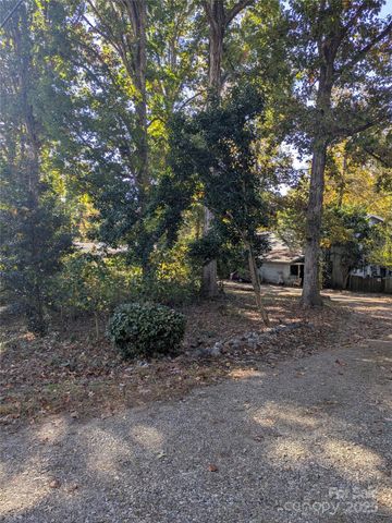 137 Hideaway Lane, Mooresville, NC 28117