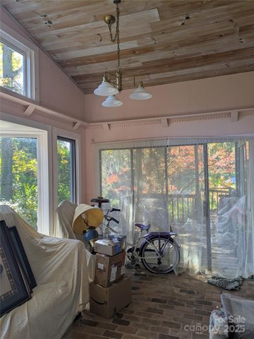 137 Hideaway Lane, Mooresville, NC 28117