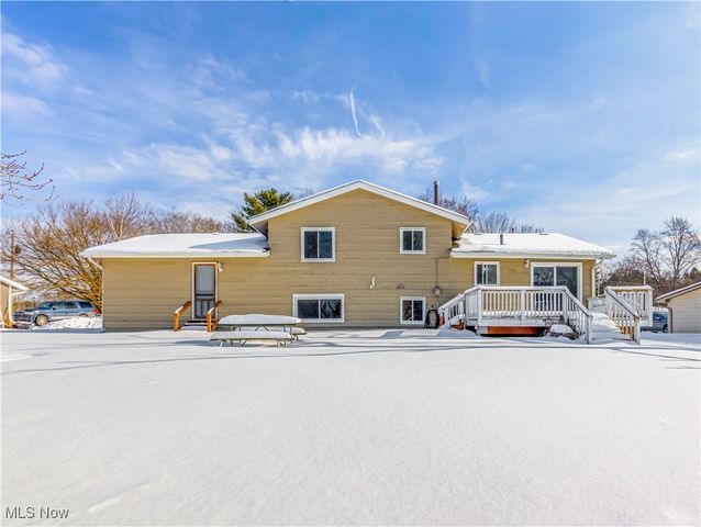 3795 N Sunnyfield Drive, Copley, OH 44321