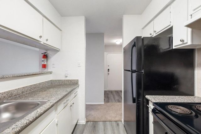 10101 Forum Park Drive 2097, Houston, TX 77036