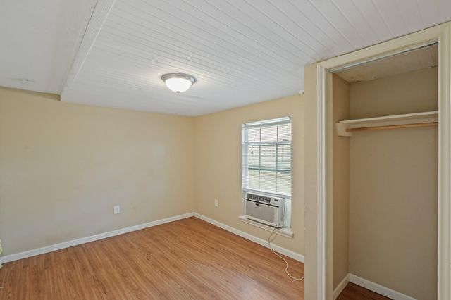 9315 Laura Koppe Road, Houston, TX 77078