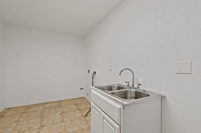 9315 Laura Koppe Road, Houston, TX 77078