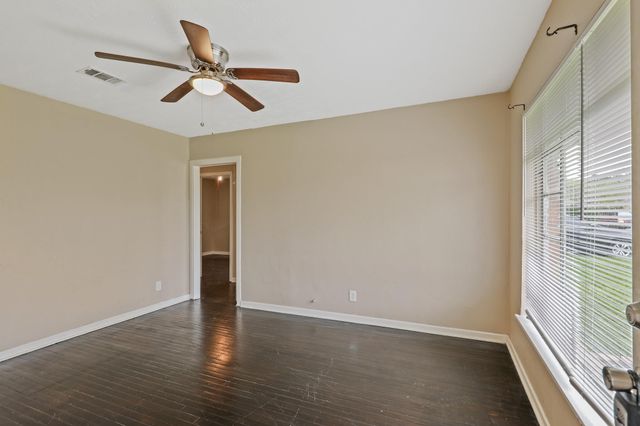 9315 Laura Koppe Road, Houston, TX 77078