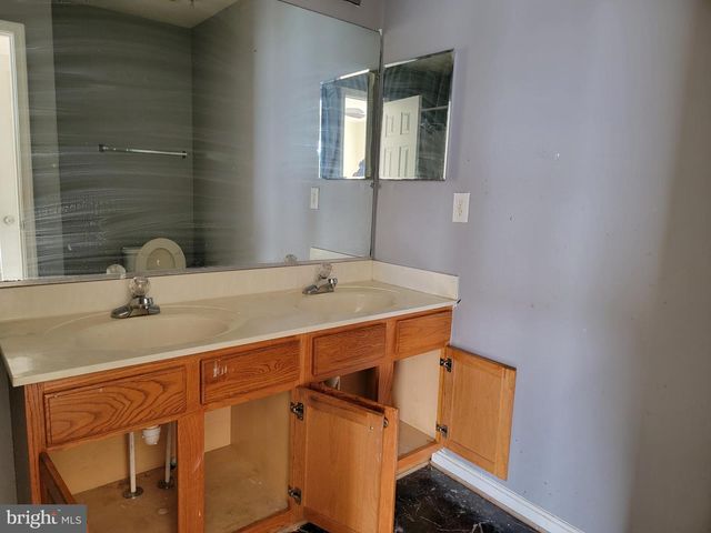 4233 JAMBEAU PL, White Plains, MD 20695