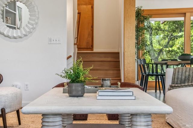 2125 Trinity Rd, Glen Ellen, CA 95442