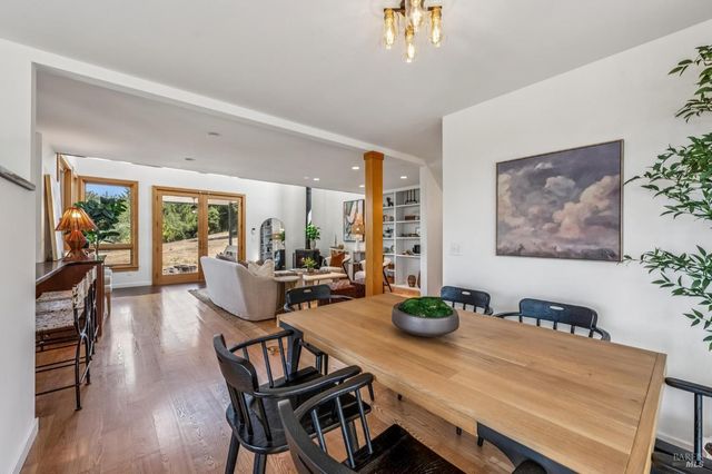 2125 Trinity Rd, Glen Ellen, CA 95442