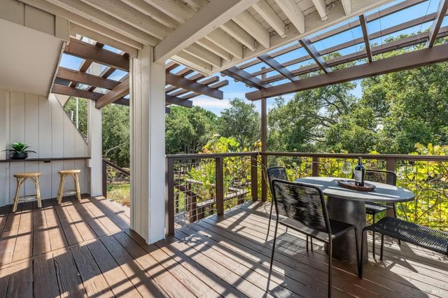 2125 Trinity Rd, Glen Ellen, CA 95442