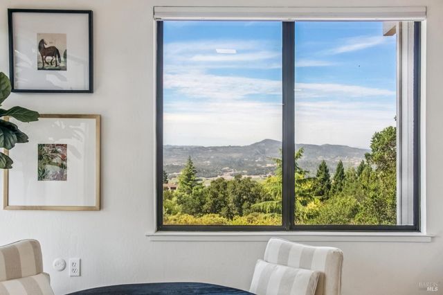 2125 Trinity Rd, Glen Ellen, CA 95442