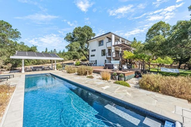 2125 Trinity Rd, Glen Ellen, CA 95442