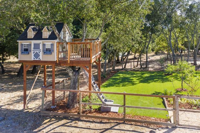 2125 Trinity Rd, Glen Ellen, CA 95442