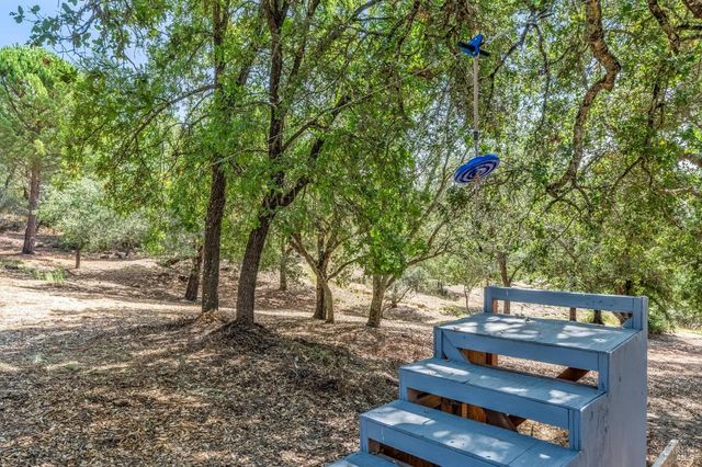 2125 Trinity Rd, Glen Ellen, CA 95442