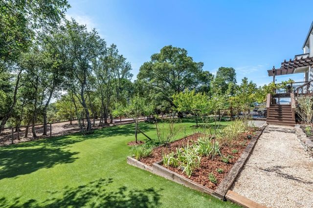 2125 Trinity Rd, Glen Ellen, CA 95442