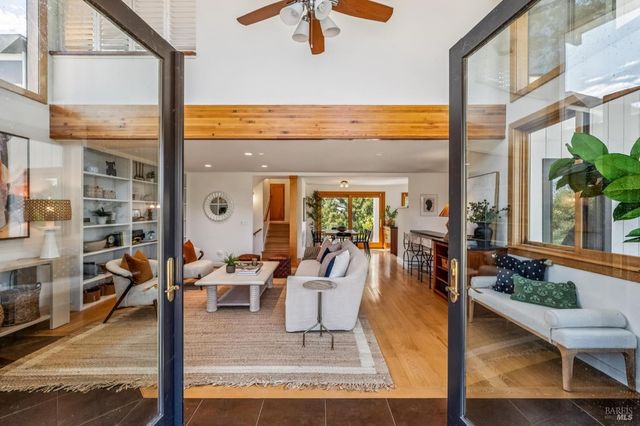 2125 Trinity Rd, Glen Ellen, CA 95442