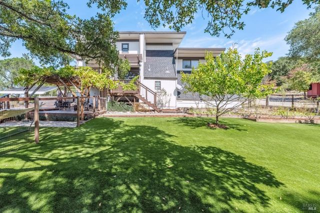 2125 Trinity Rd, Glen Ellen, CA 95442