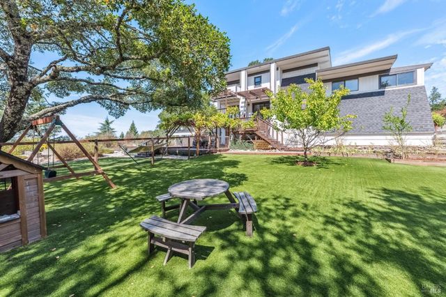 2125 Trinity Rd, Glen Ellen, CA 95442