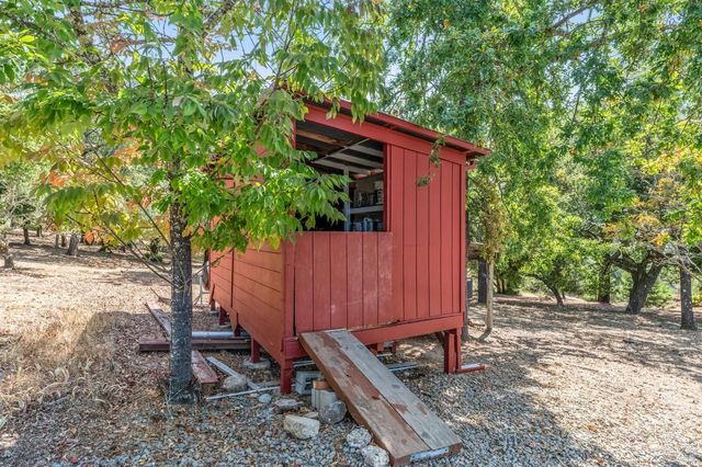 2125 Trinity Rd, Glen Ellen, CA 95442