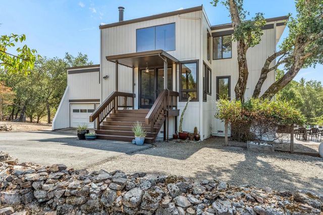 2125 Trinity Rd, Glen Ellen, CA 95442