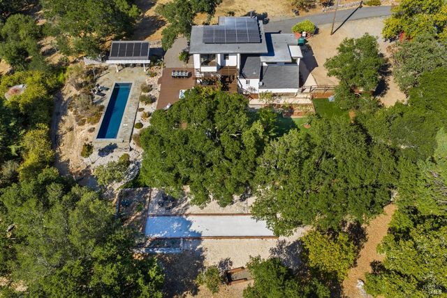 2125 Trinity Rd, Glen Ellen, CA 95442