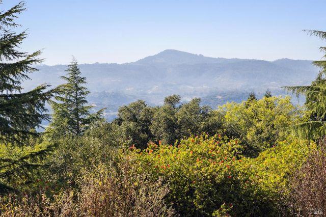 2125 Trinity Rd, Glen Ellen, CA 95442