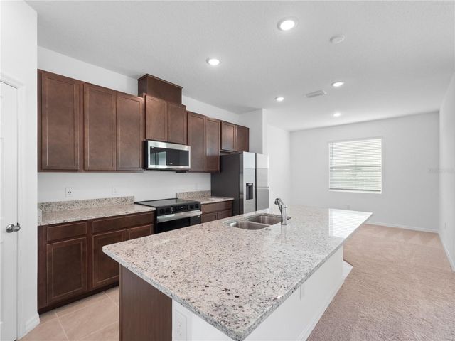 329 MARION LOOP, Haines City, FL 33844