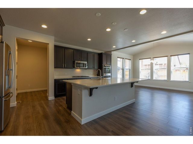 286 Western Sky Cir, Longmont, CO 80501