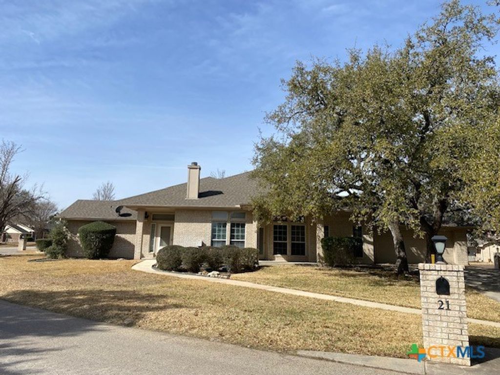 3901 Chisholm Trail 21, Salado, TX 76571