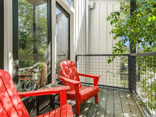 1226 S Presa St Unit 105, San Antonio, TX 78210