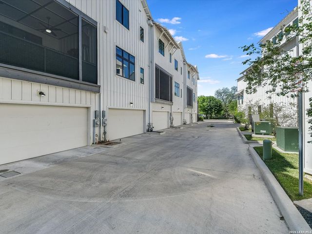 1226 S Presa St Unit 105, San Antonio, TX 78210