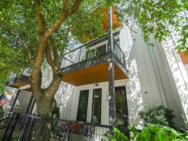 1226 S Presa St Unit 105, San Antonio, TX 78210