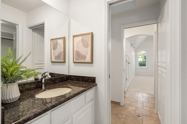 2393 Highland Hills Dr, El Dorado Hills, CA 95762