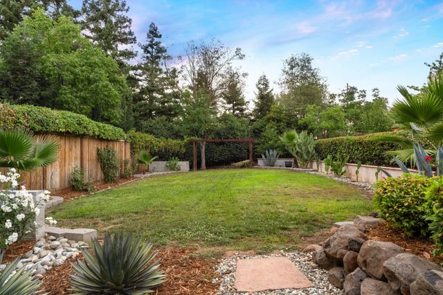 2393 Highland Hills Dr, El Dorado Hills, CA 95762
