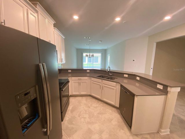 1185 TRAPPERS TRAIL LOOP, Davenport, FL 33896