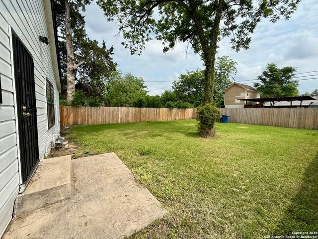 1130 W Winnipeg, San Antonio, TX 78225