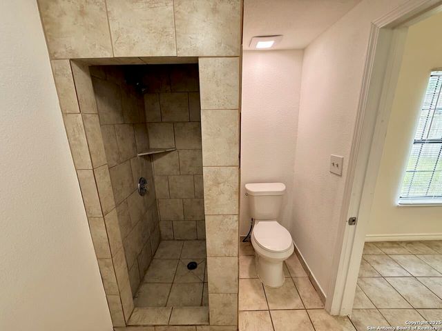 1130 W Winnipeg, San Antonio, TX 78225