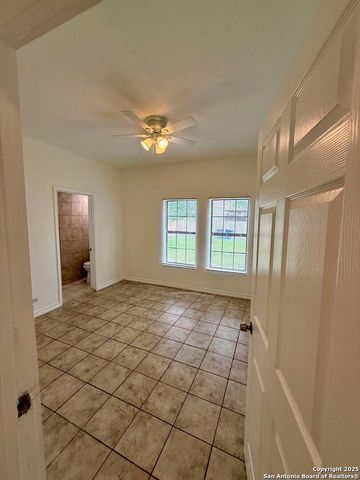 1130 W Winnipeg, San Antonio, TX 78225