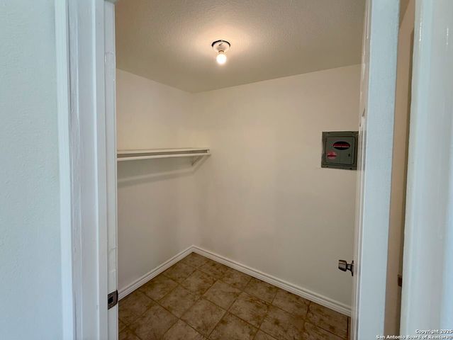1130 W Winnipeg, San Antonio, TX 78225