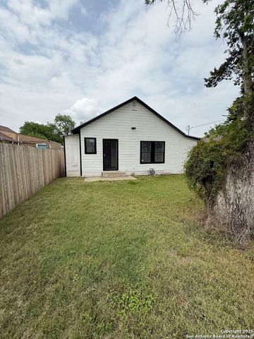 1130 W Winnipeg, San Antonio, TX 78225