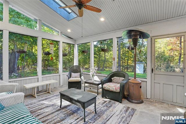 9 Cameron Road, Saddle River, NJ 07458