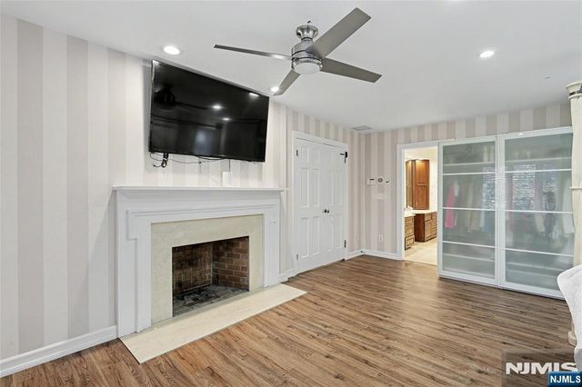9 Cameron Road, Saddle River, NJ 07458