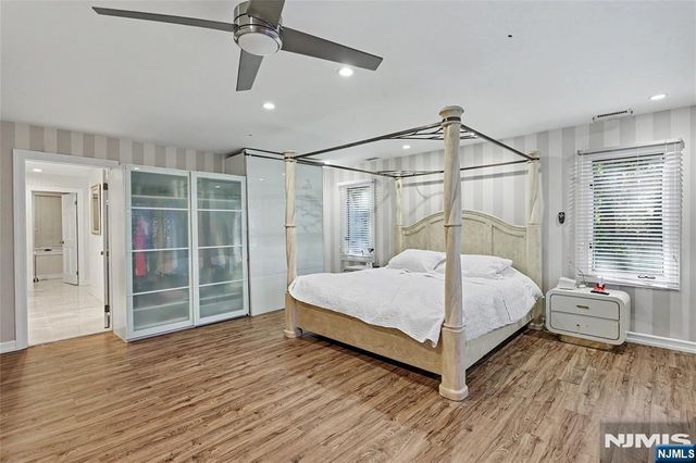 9 Cameron Road, Saddle River, NJ 07458