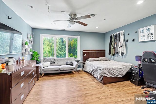 9 Cameron Road, Saddle River, NJ 07458