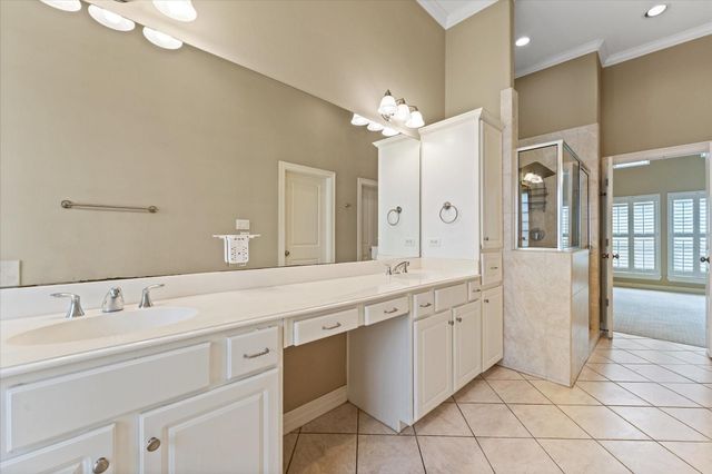 906 Reinicke Street, Houston, TX 77007