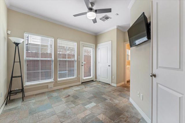 906 Reinicke Street, Houston, TX 77007