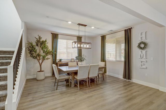 4300 Greenshank Cir, Rancho Cordova, CA 95742