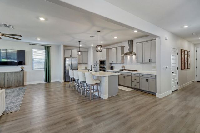 4300 Greenshank Cir, Rancho Cordova, CA 95742