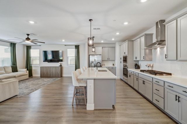 4300 Greenshank Cir, Rancho Cordova, CA 95742