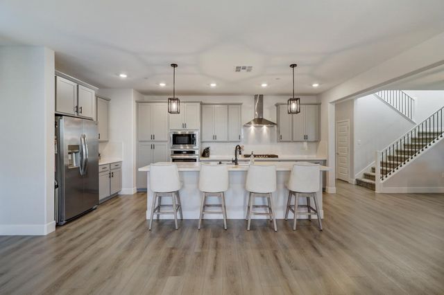 4300 Greenshank Cir, Rancho Cordova, CA 95742