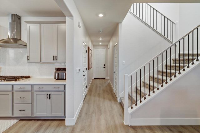 4300 Greenshank Cir, Rancho Cordova, CA 95742